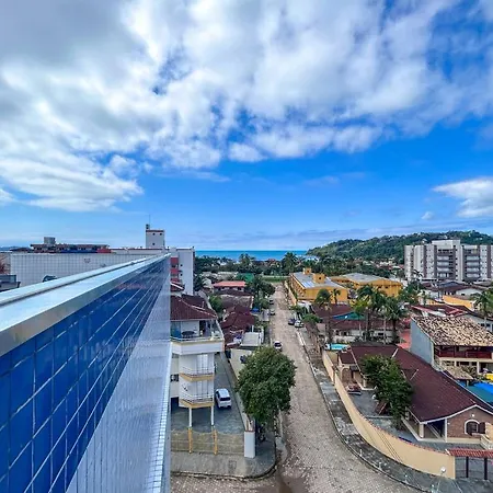 Apto a 350m da Praia das Toninhas em Ubatuba SP-2